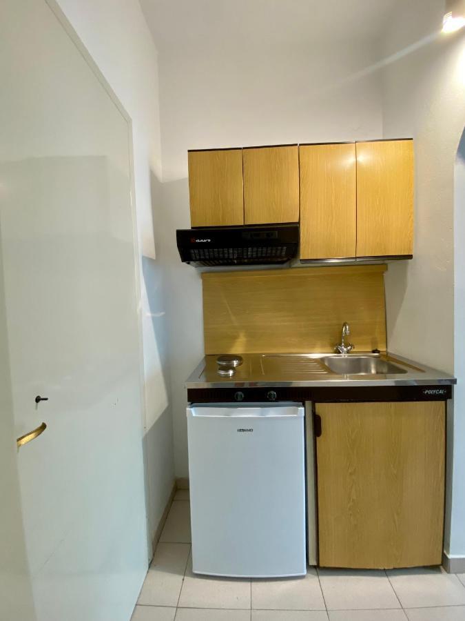 Maria Studios Agia Marina  外观 照片